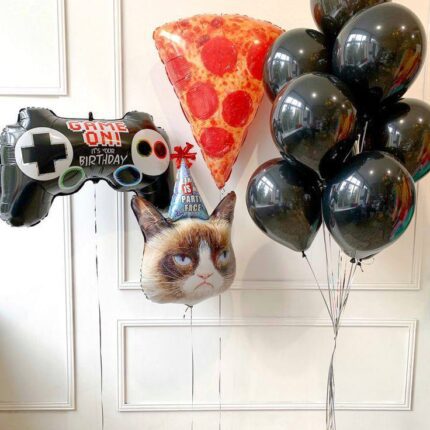 Шар джойстик и пицца